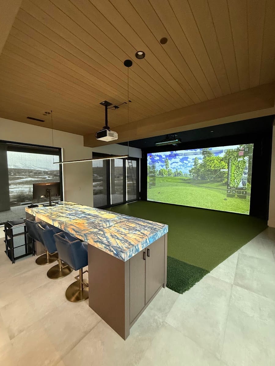 Indoor Golf Launch