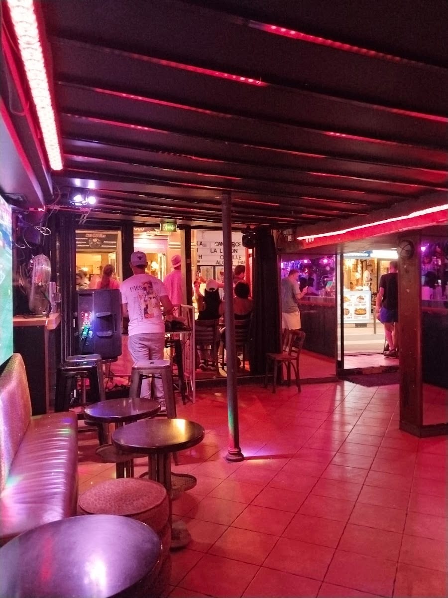 Alexandre BAR PUB Paris 05, photo 4