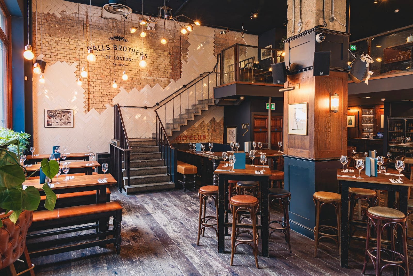 Austin Friars Balls Brothers, photo 2