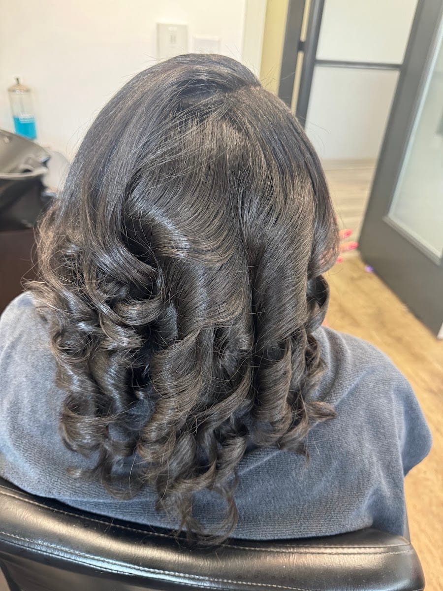 Aligned Ashanti Beauty Salon