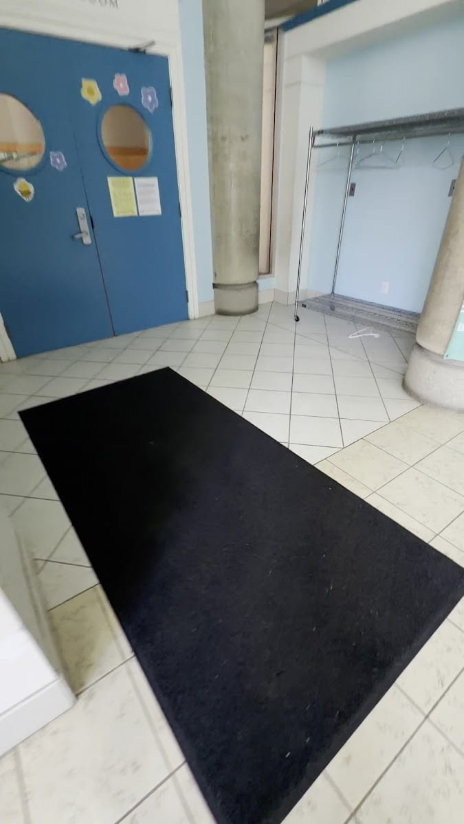 Barbara Frum Community Centre, photo 2