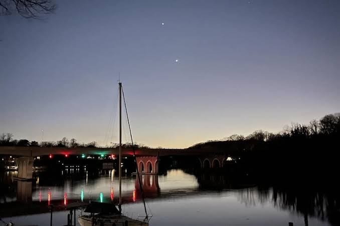 Pet Friendly | Park Free & Walk to USNA Stadium