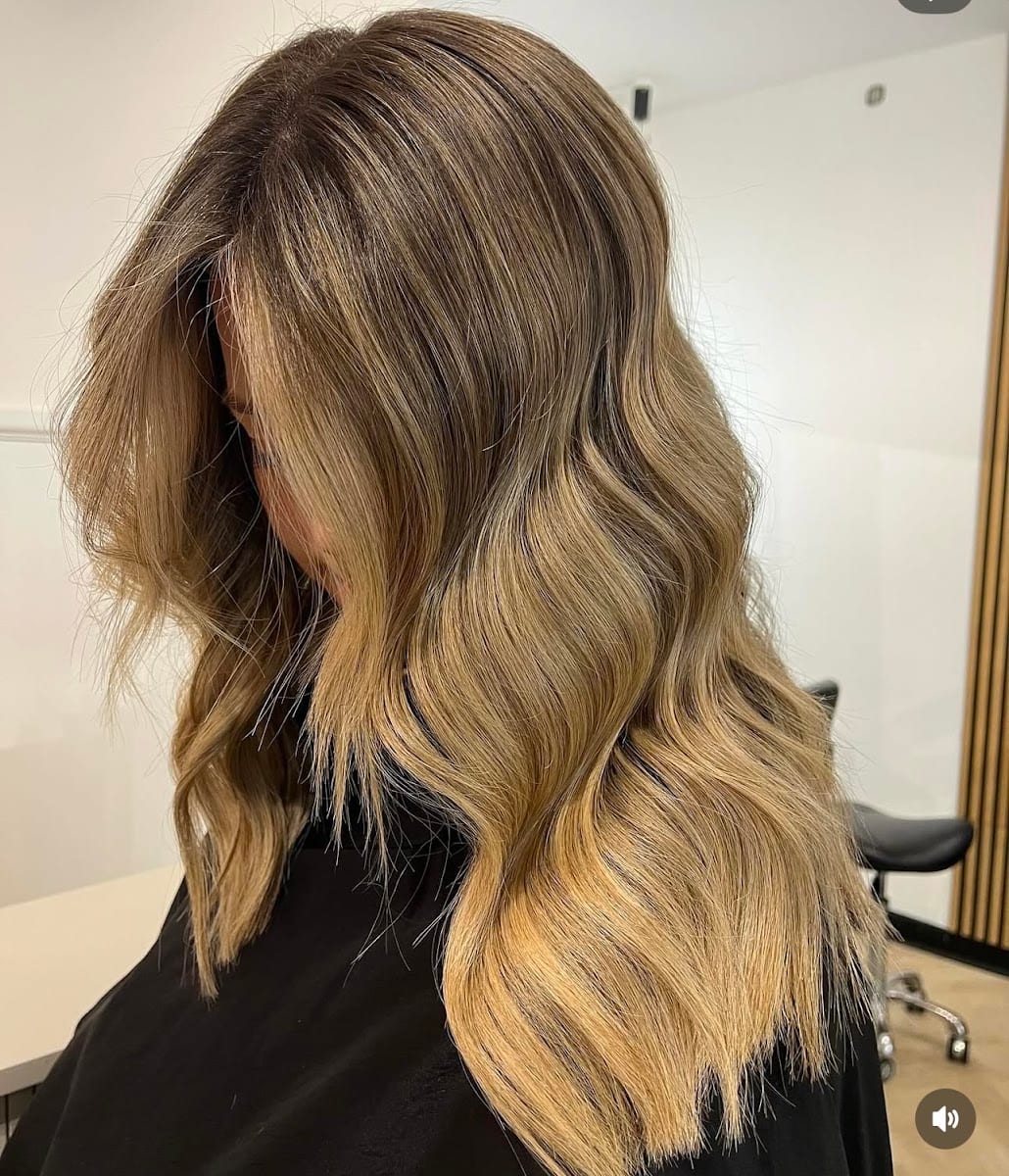 RURAL HAIR & CO