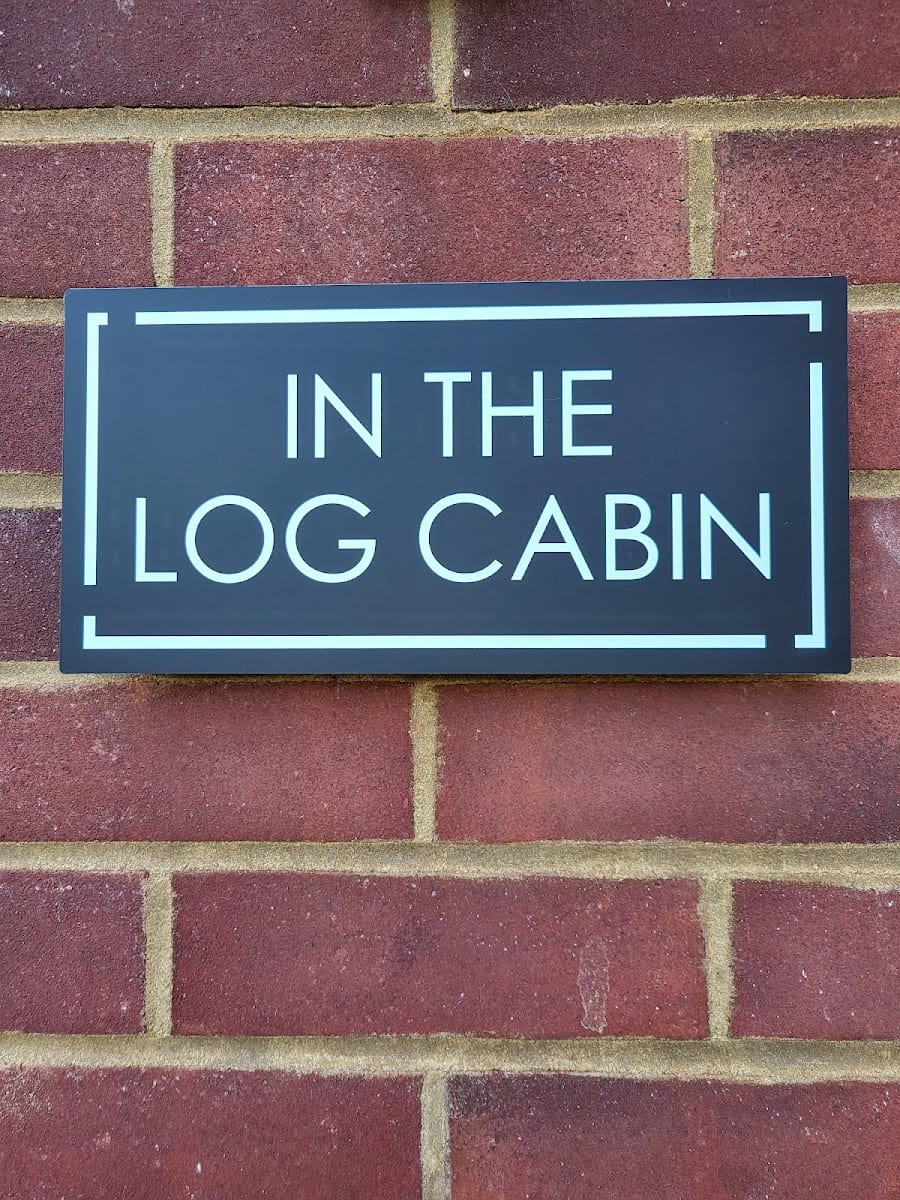 In the Log Cabin, photo 4