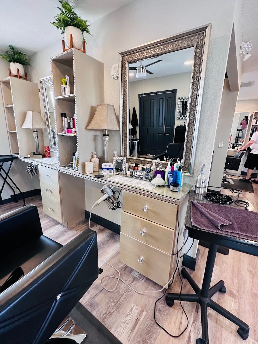 B Gorgeous Hair Studio, photo 3