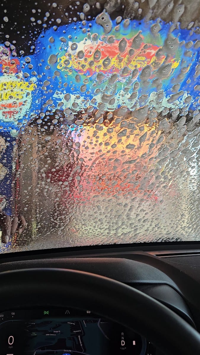 Super Suds Car Wash, photo 2