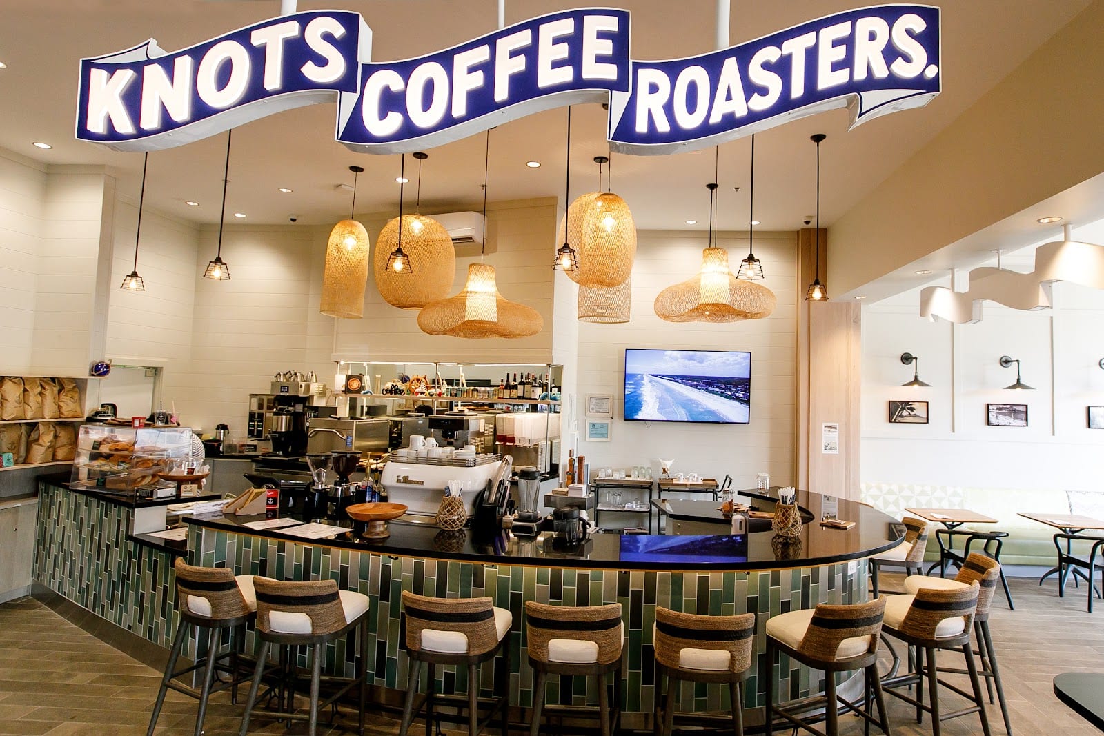 Knots Coffee Roasters. at Queen Kapiolani Hotel, photo 2