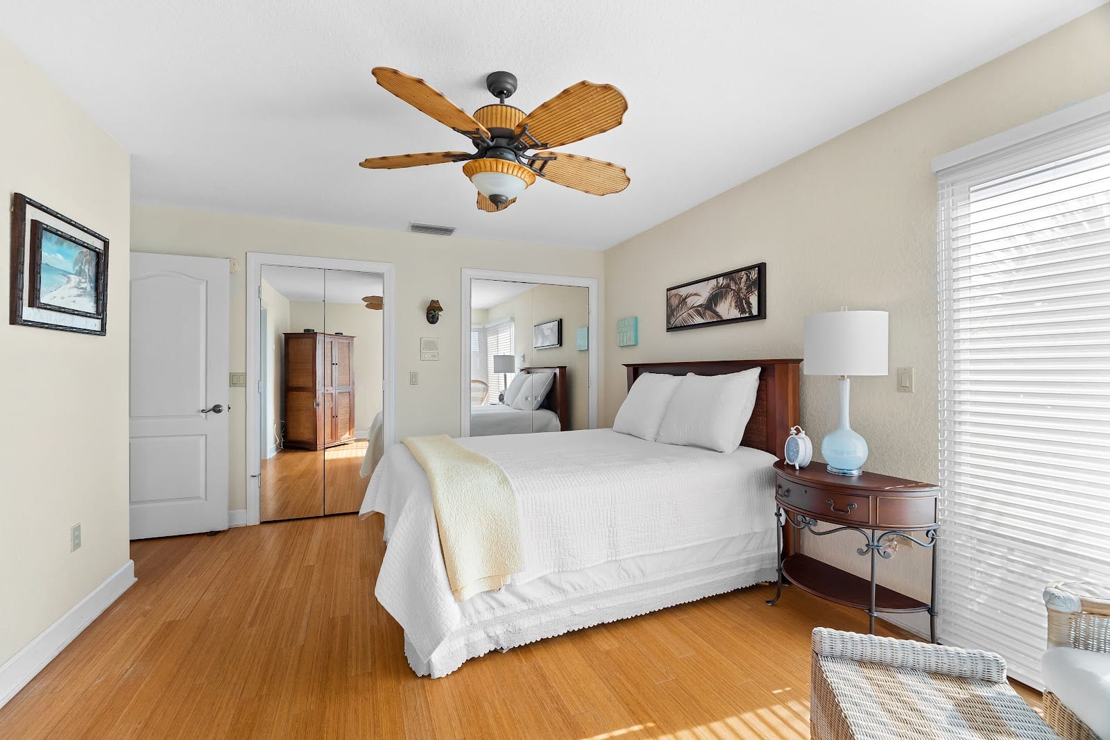 Dawn Bear, P.A. Premier Siesta Key Realtor William Raveis Real Estate Group, photo 4
