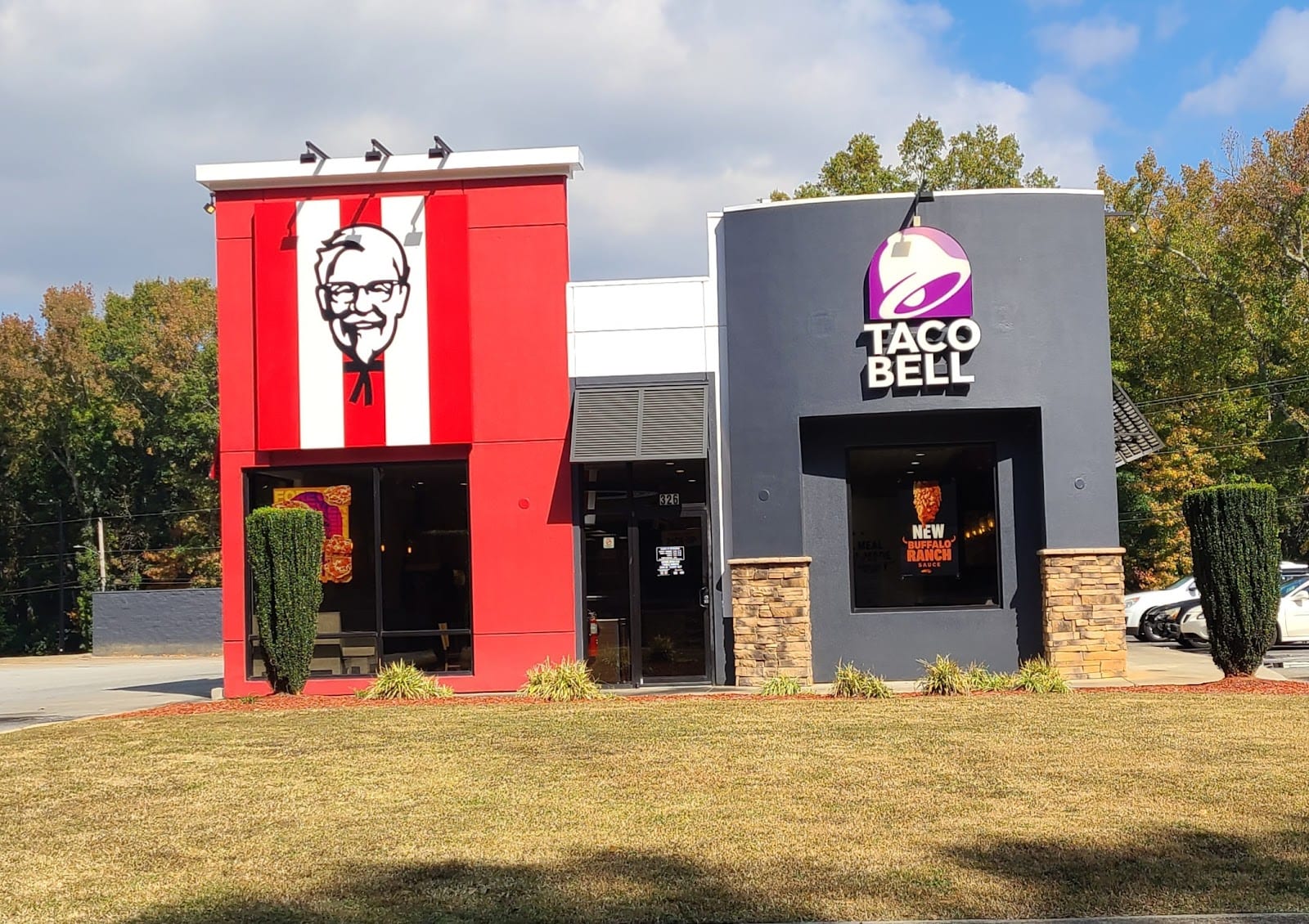 Taco Bell / KFC, photo 2