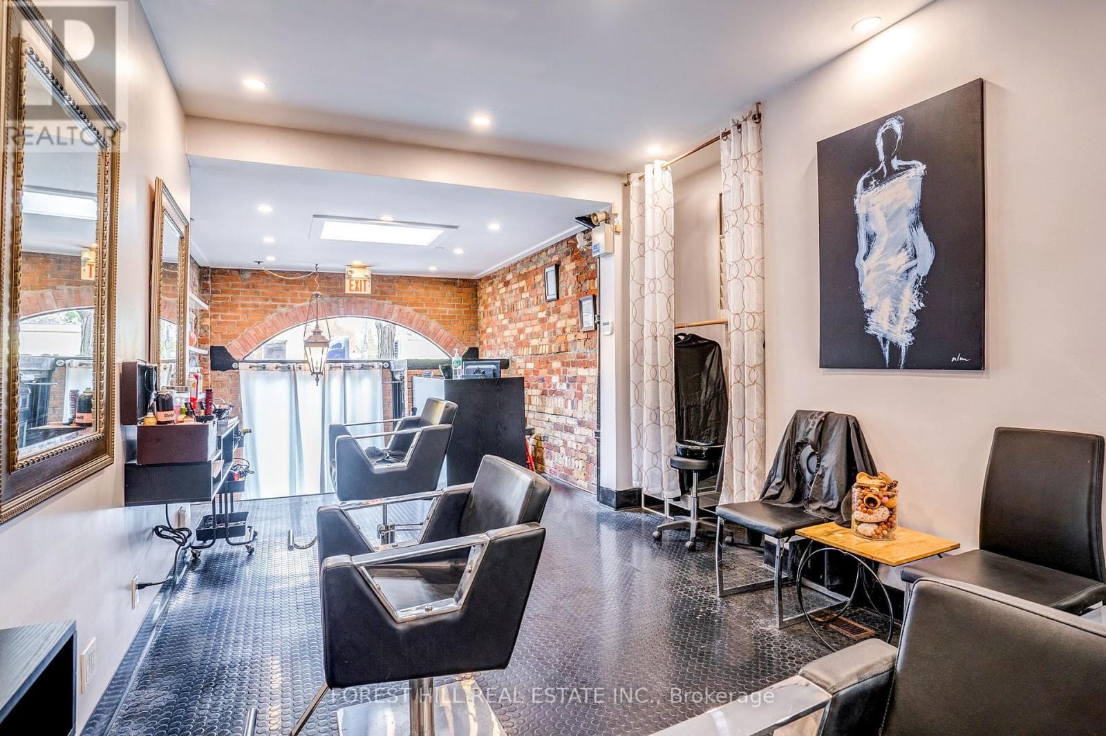 Hair Spa Salon & Nanoplastia Toronto