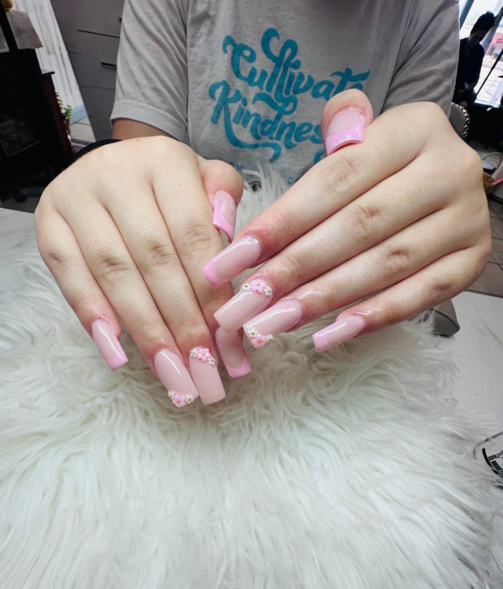 Sunny Nails, photo 4