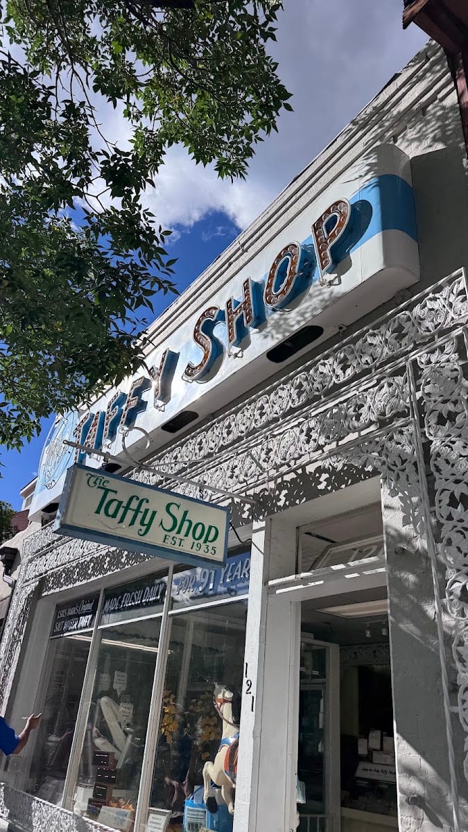 The Taffy Shop, photo 2