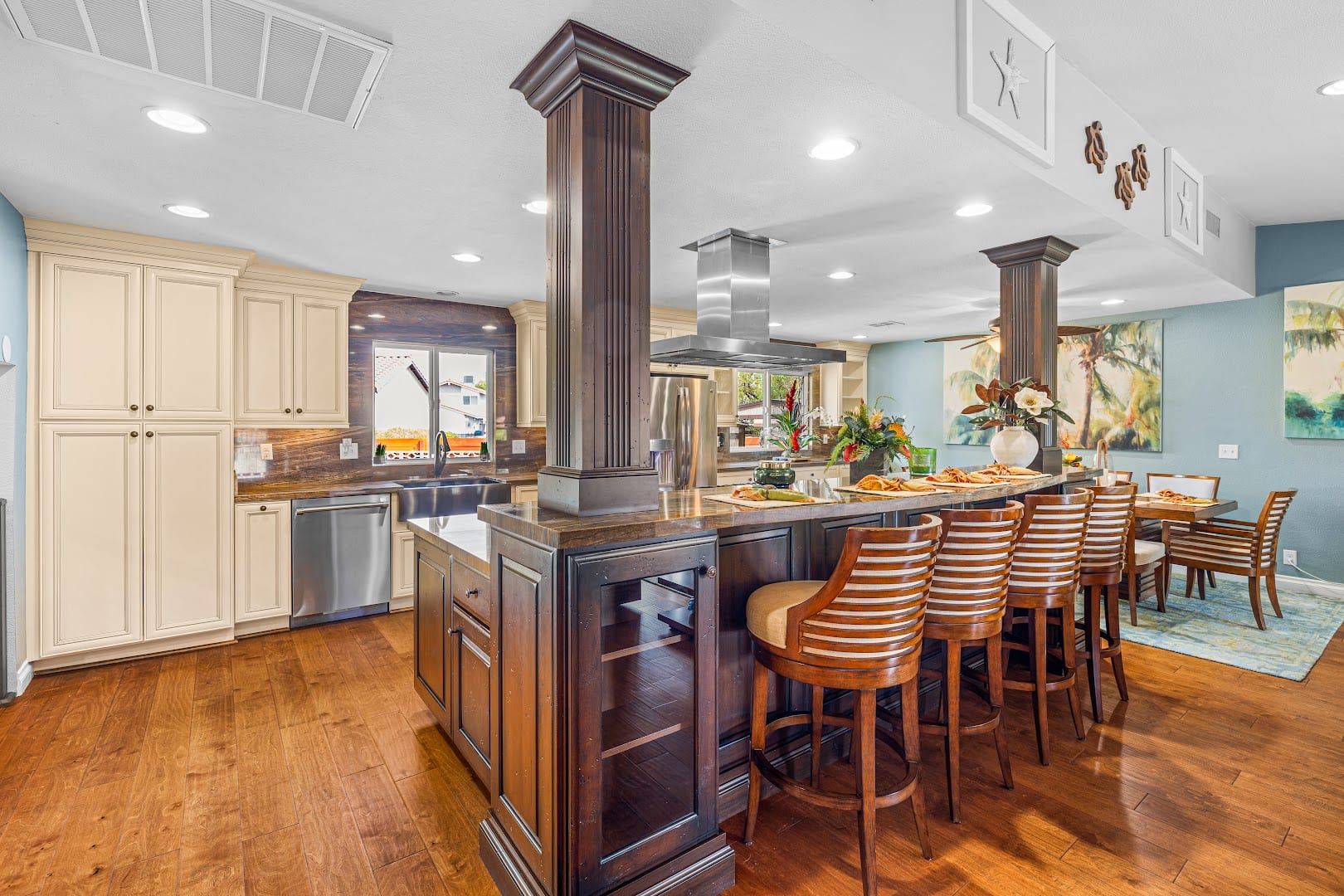 Nicole Huerta - Realty ONE Group, photo 3