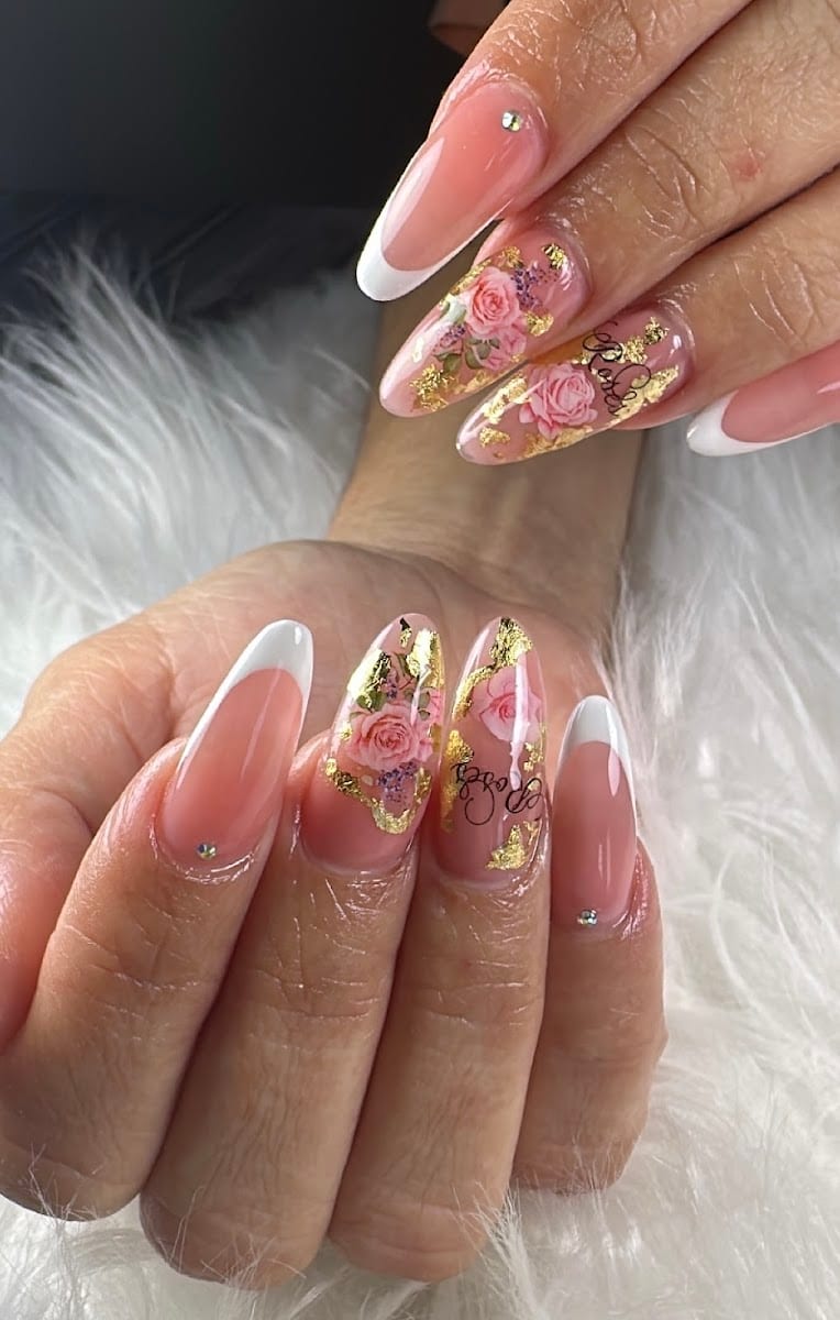 Lary's Beauty Salon