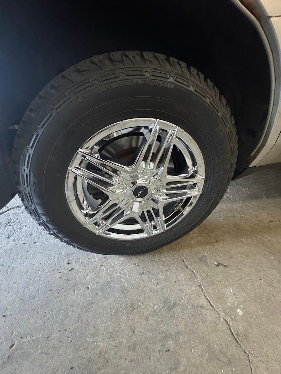 Sams Tires, photo 4