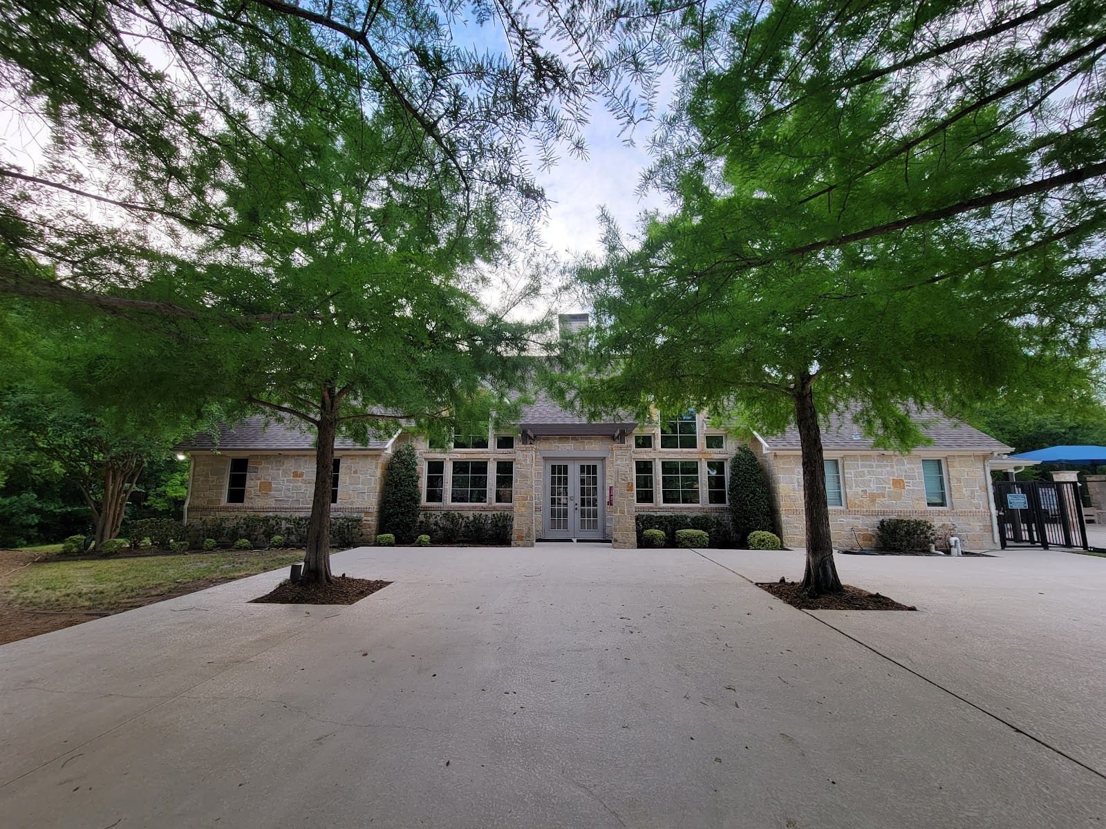 Lakeview Amenity Center