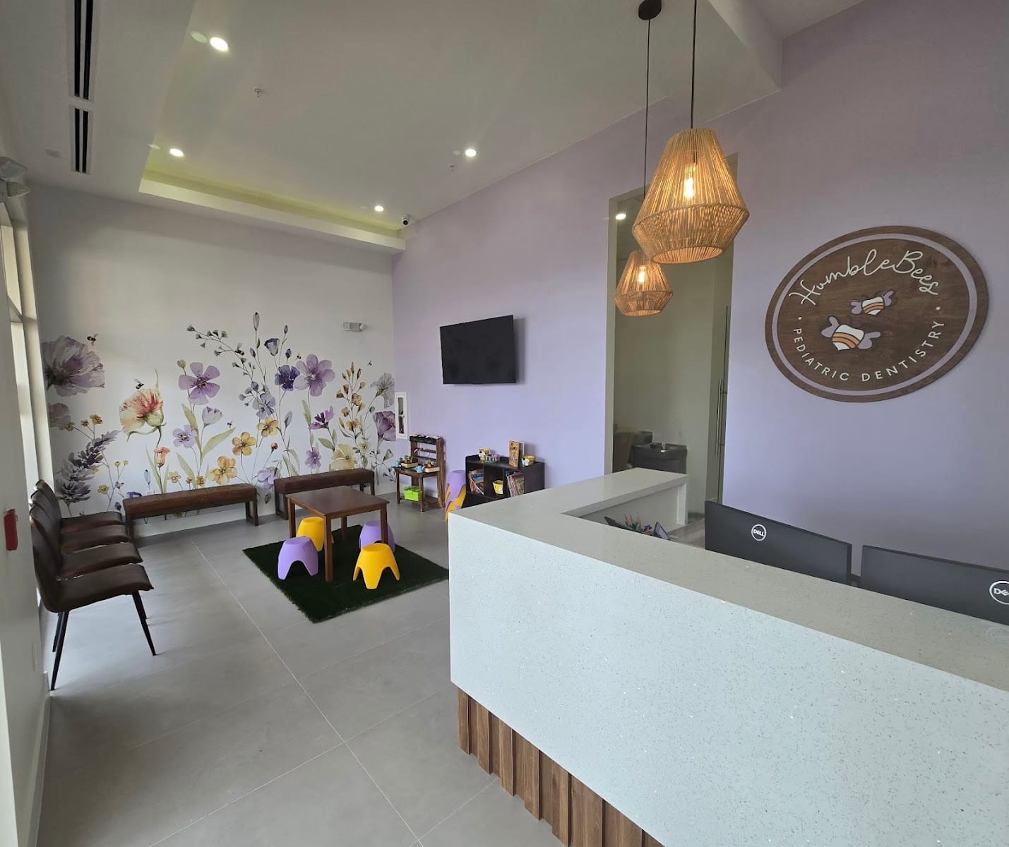 Humblebees Pediatric Dentistry