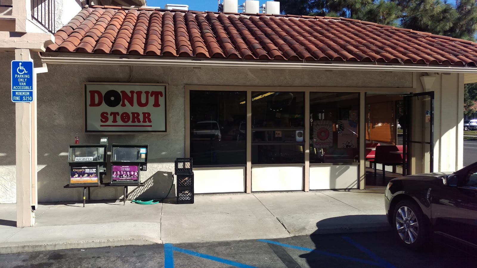 Donut Storr