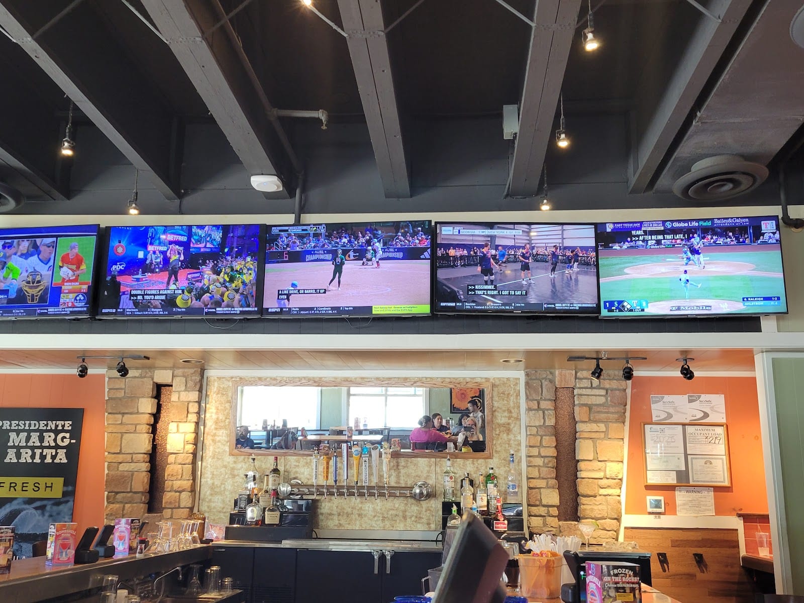 Chili's Grill & Bar, photo 3