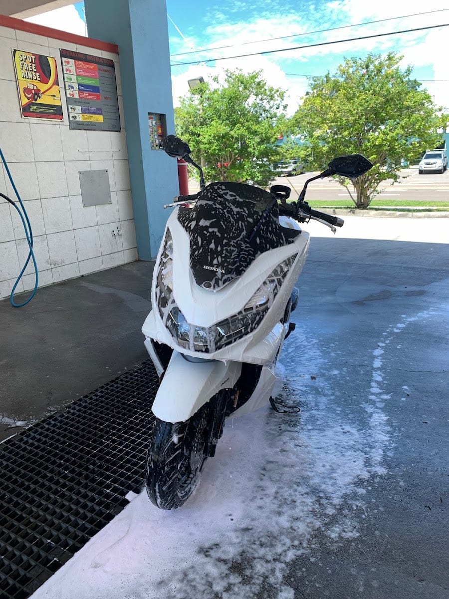 Tampa Touchless Car Wash, photo 3