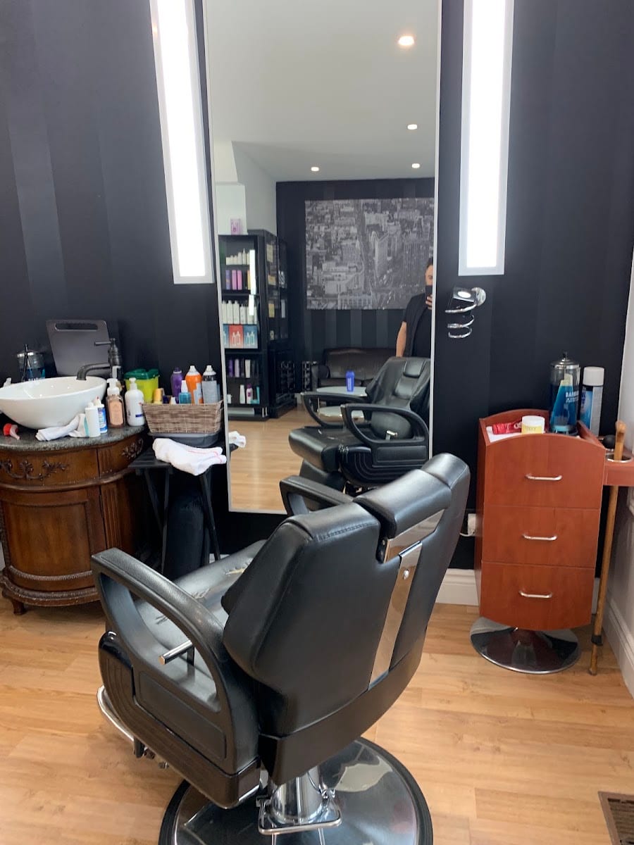 K&M Barber shop, photo 3