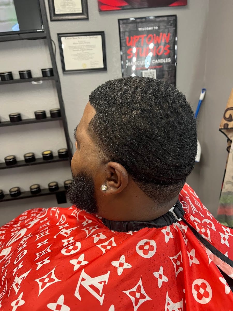 Quin At 1923 Barber Parlor, photo 3