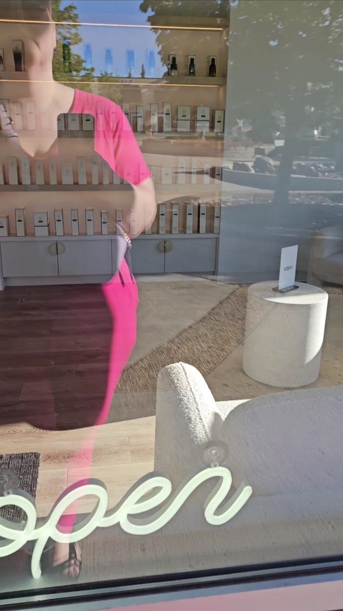 FRANKIE SALON, photo 3