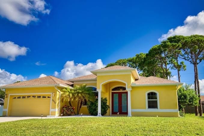 -Heated Pool-Arcade /Games-Bar-Fenced Yard-BBQ-6 Mi to Beach-