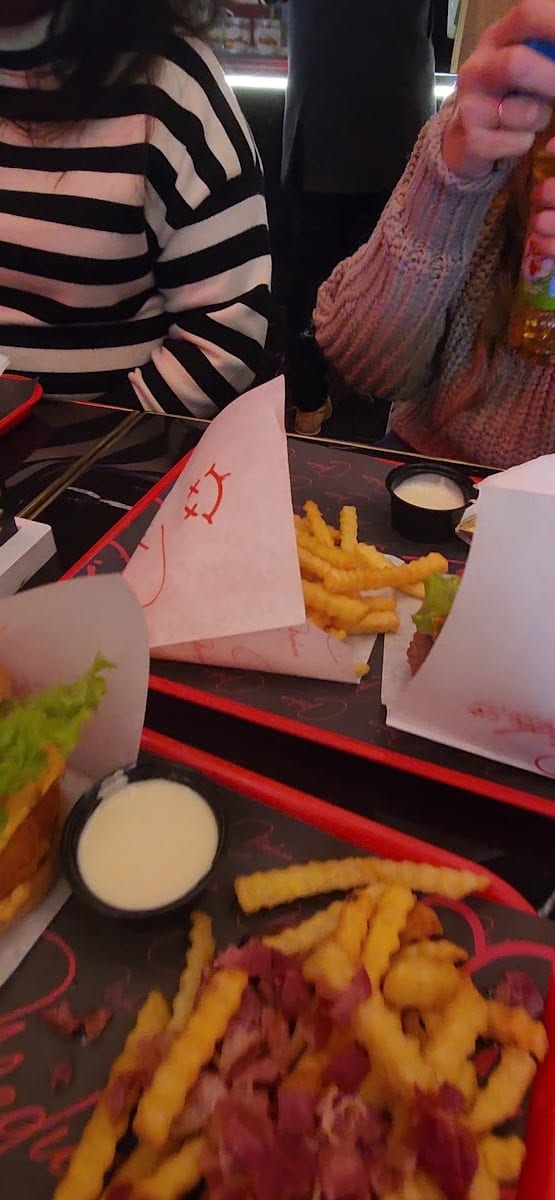 STARBUN CARDINET đđ, photo 3