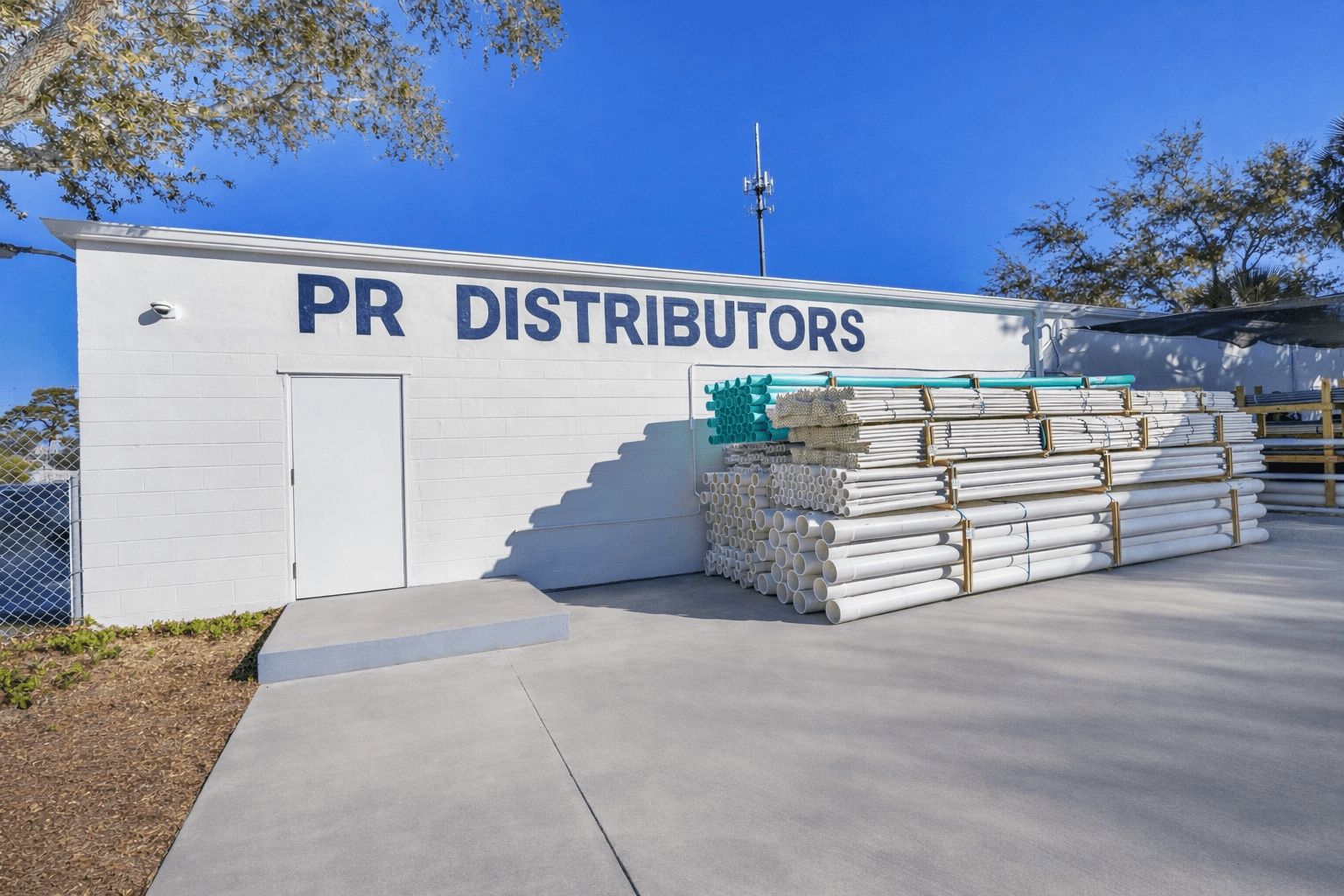 P R Distributors