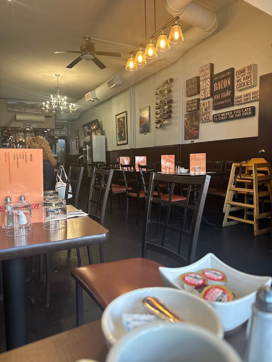 Hazel's Diner, photo 4