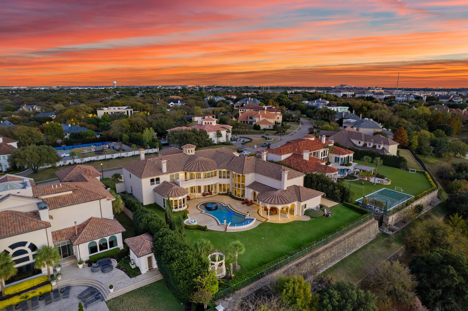 Jackie Dorbritz Group - COMPASS Real Estate - Dallas Golf Homes