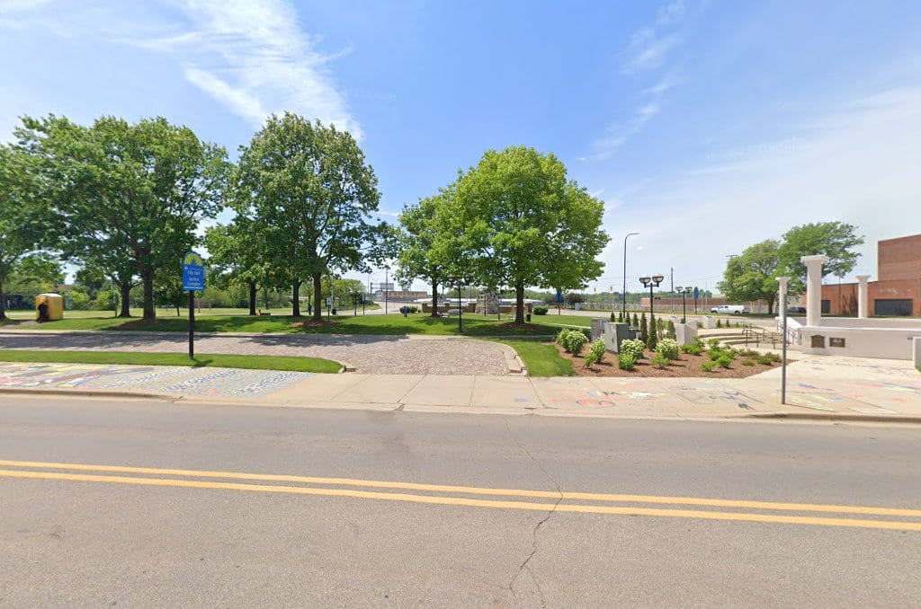 Monument Park, photo 3