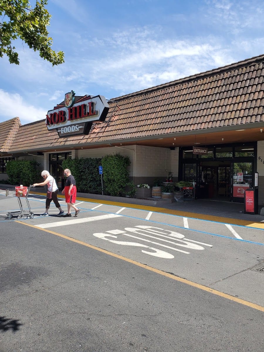Silverado Plaza, photo 3