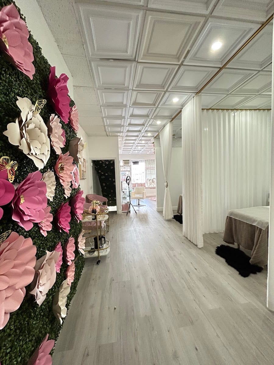 Stush Beauty Salon