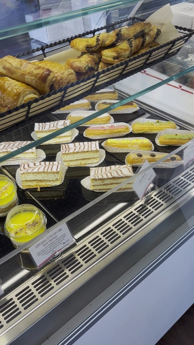 Le Macaron French Pastries Doylestown, photo 3