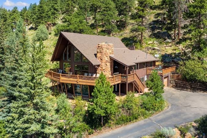 Park Entrance Lodge RMNP Views! Gas FirePit, HTub, Billiards, Indoor BBCourt