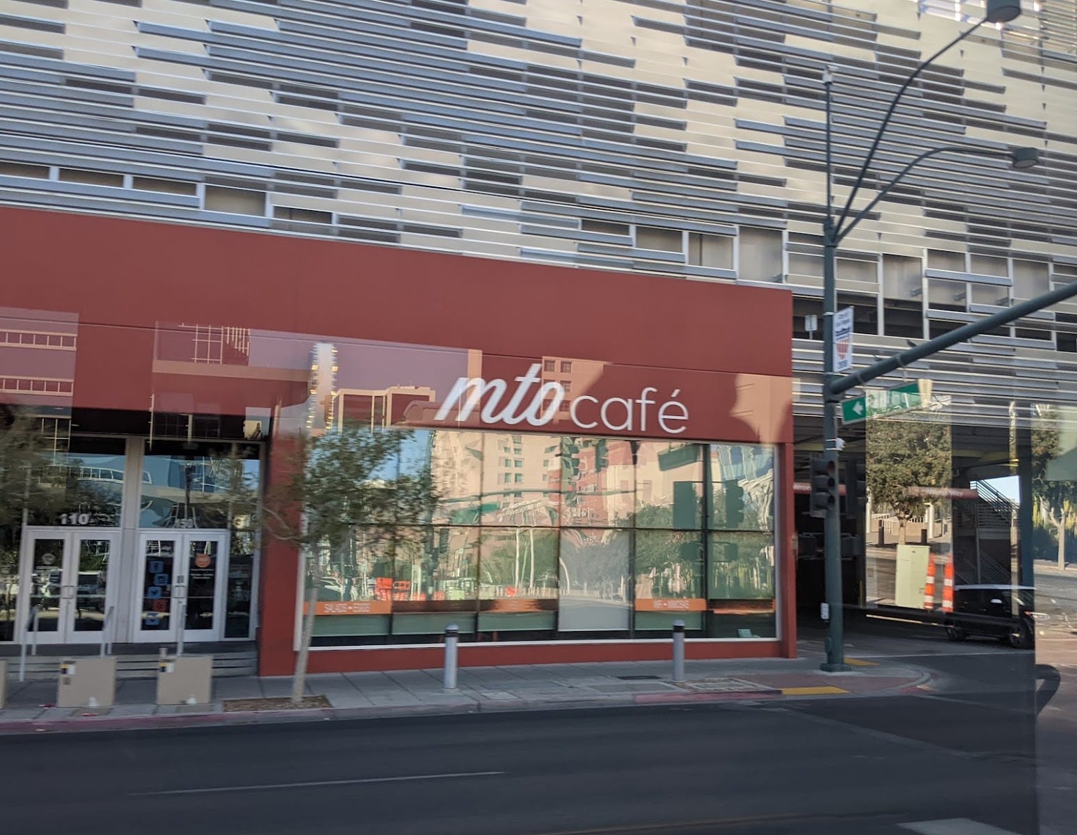 MTO Cafe Main St - Downtown