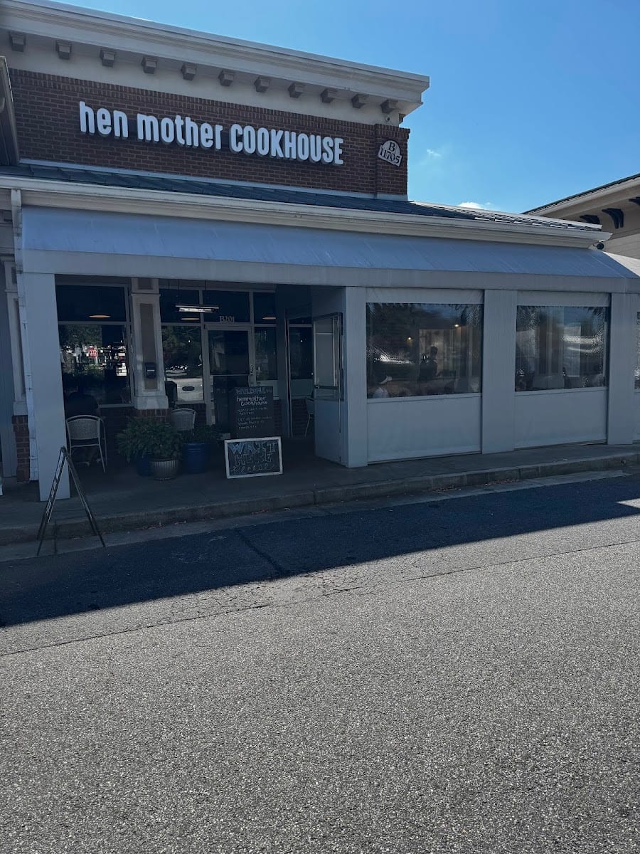 Hen Mother Cookhouse - Johns Creek