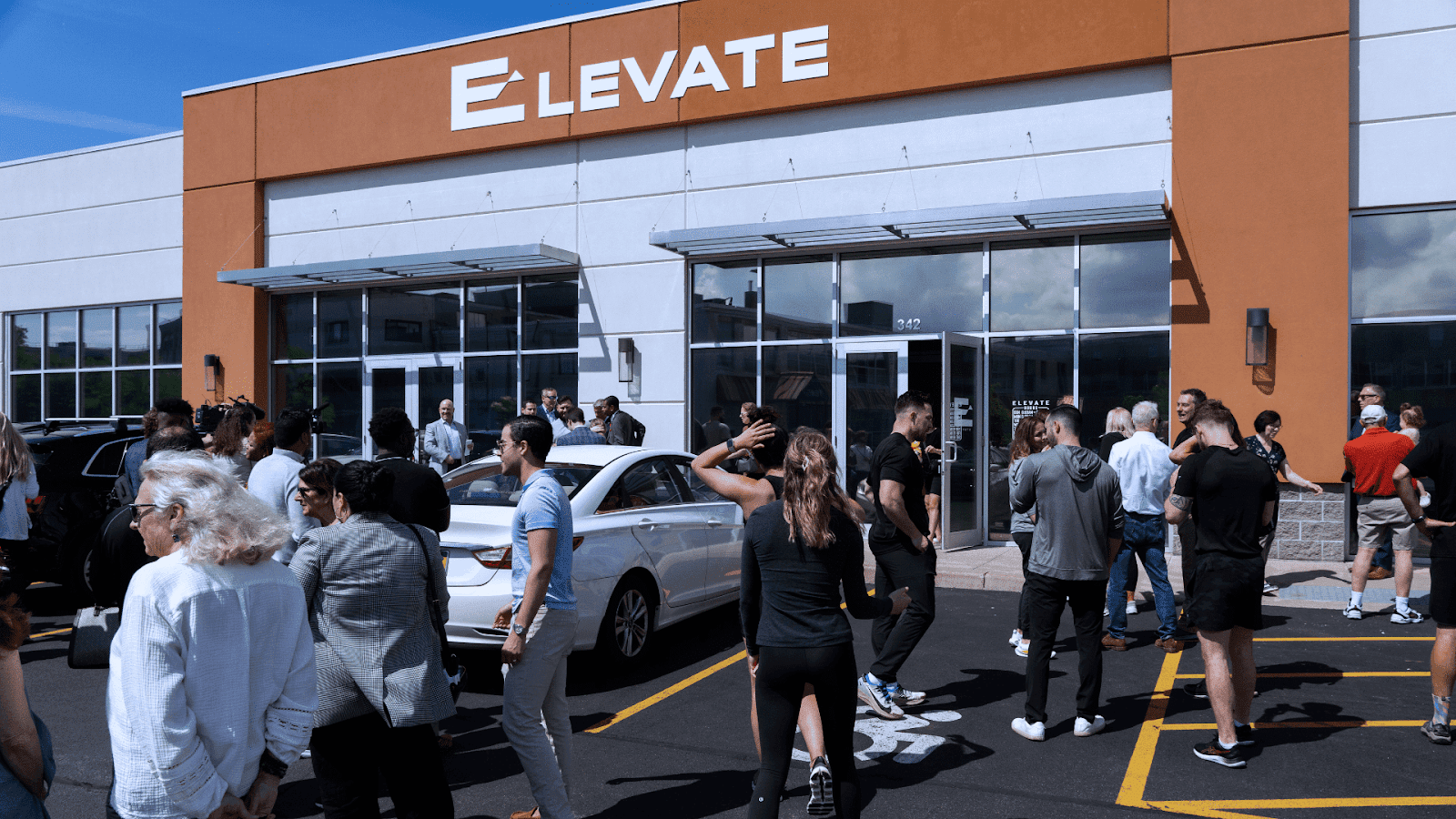 Elevate, photo 2