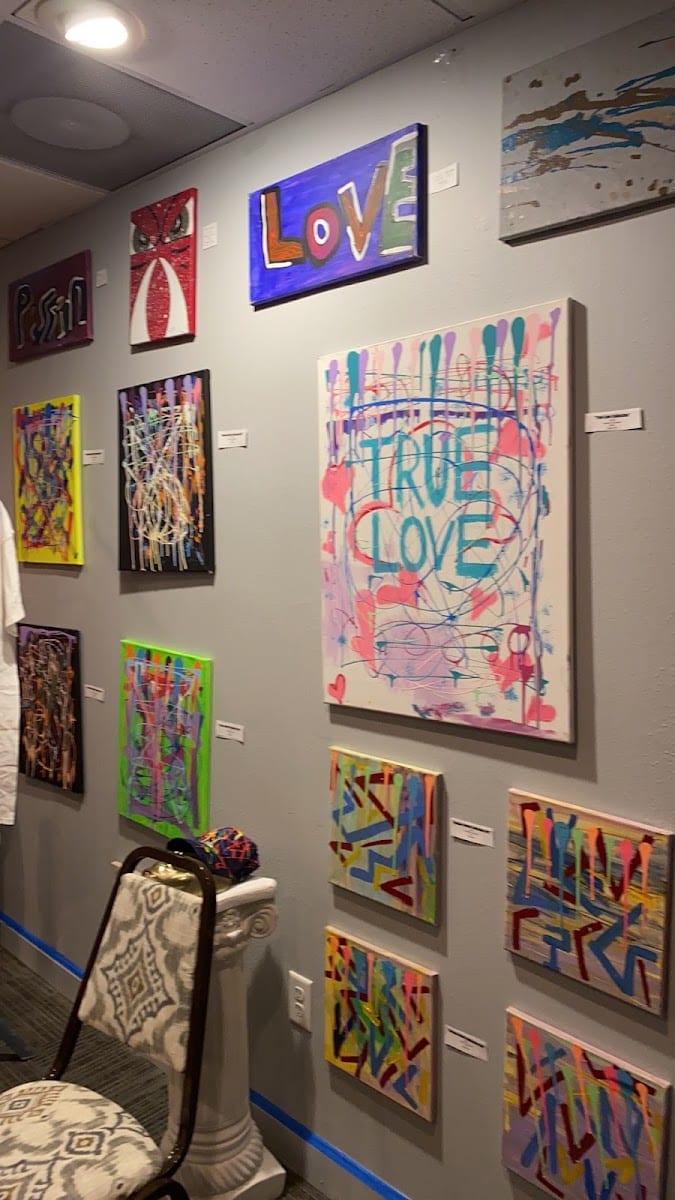 utopia art lounge