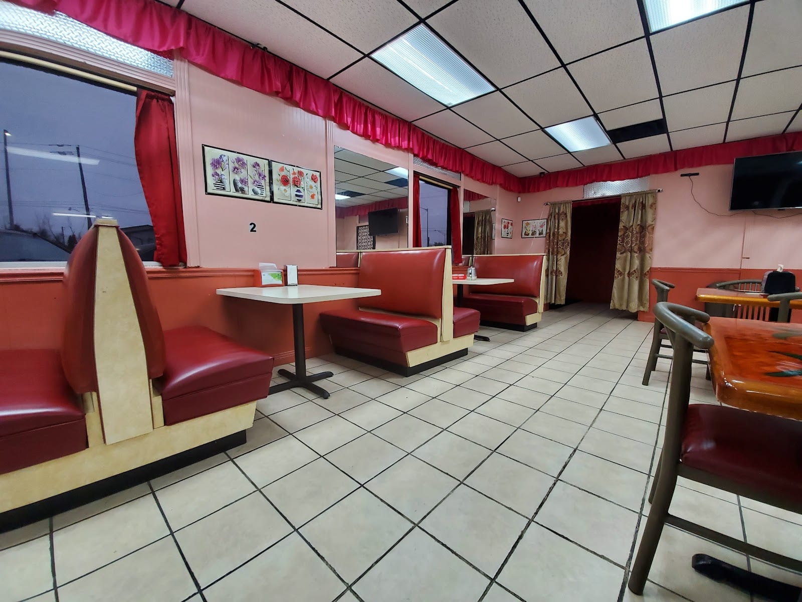 HAJISAT AKANGZARR RESTAURANT HALAL