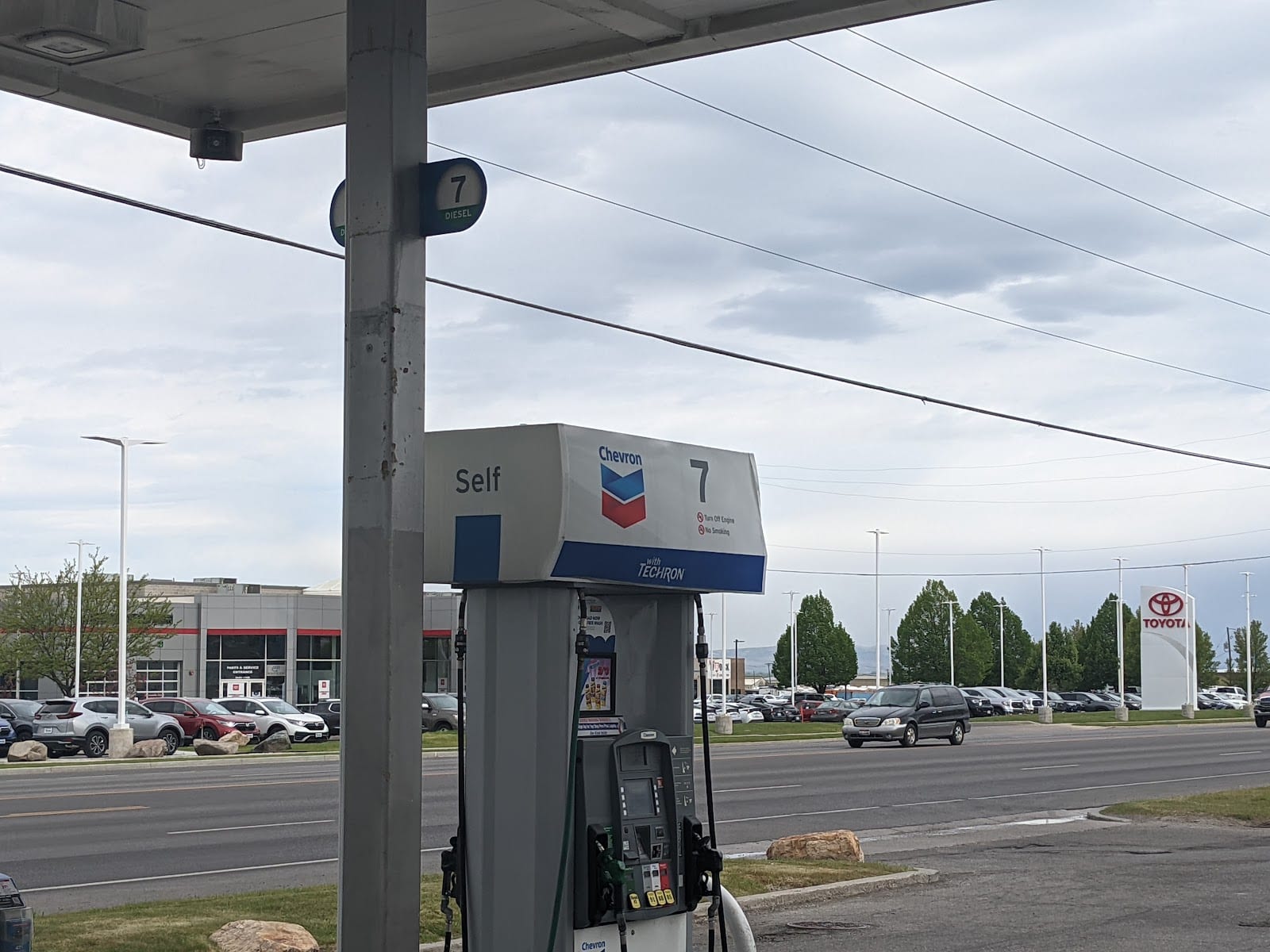Chevron North Logan, photo 2