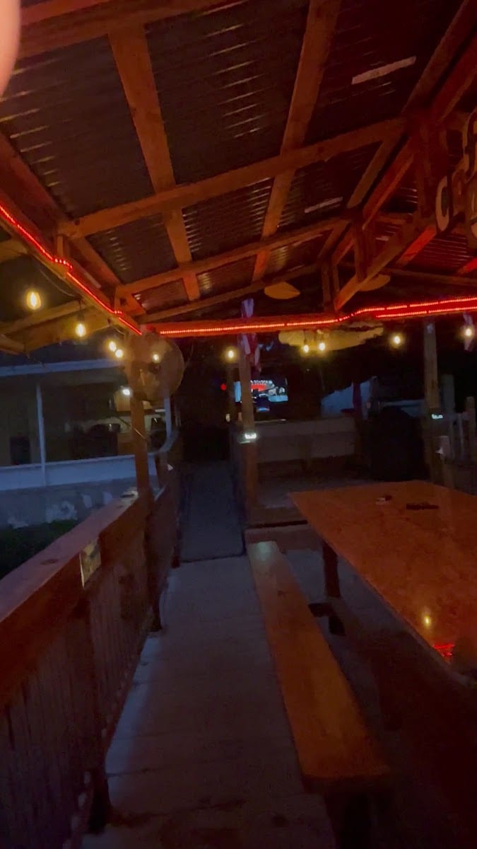 TIKI BAR DE LEO