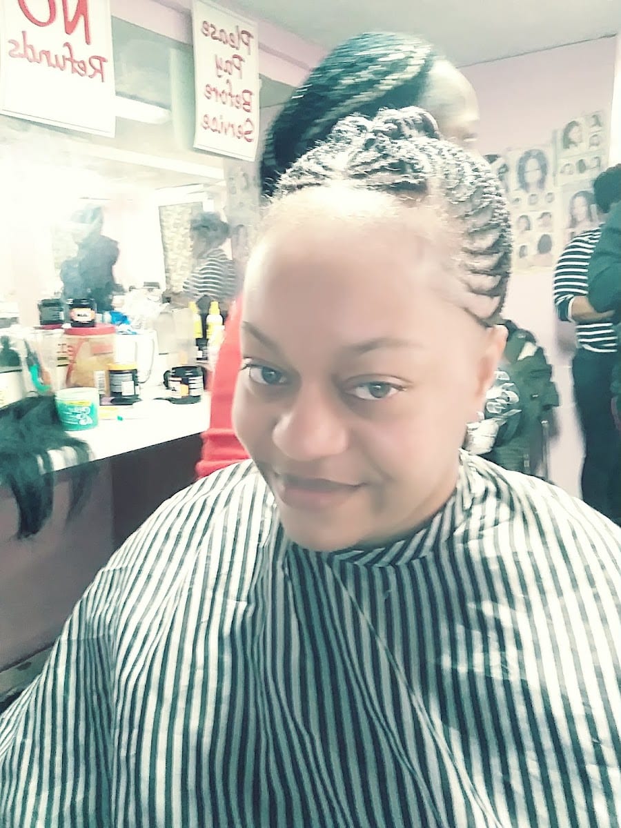 Mariame Braiding, photo 2