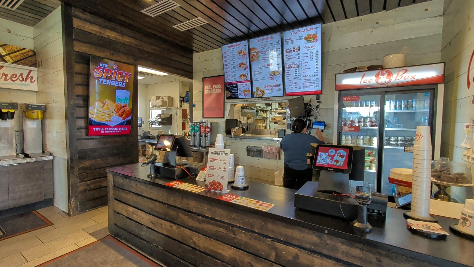 Slim Chickens, photo 2