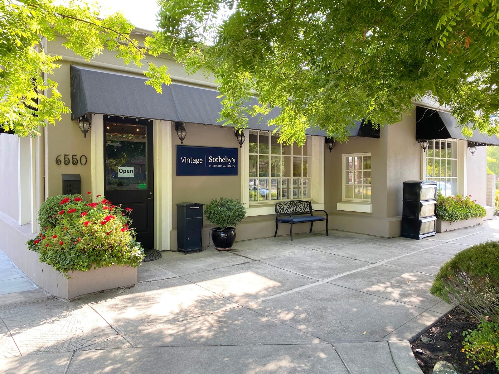 Vintage Sotheby's International Realty, photo 3