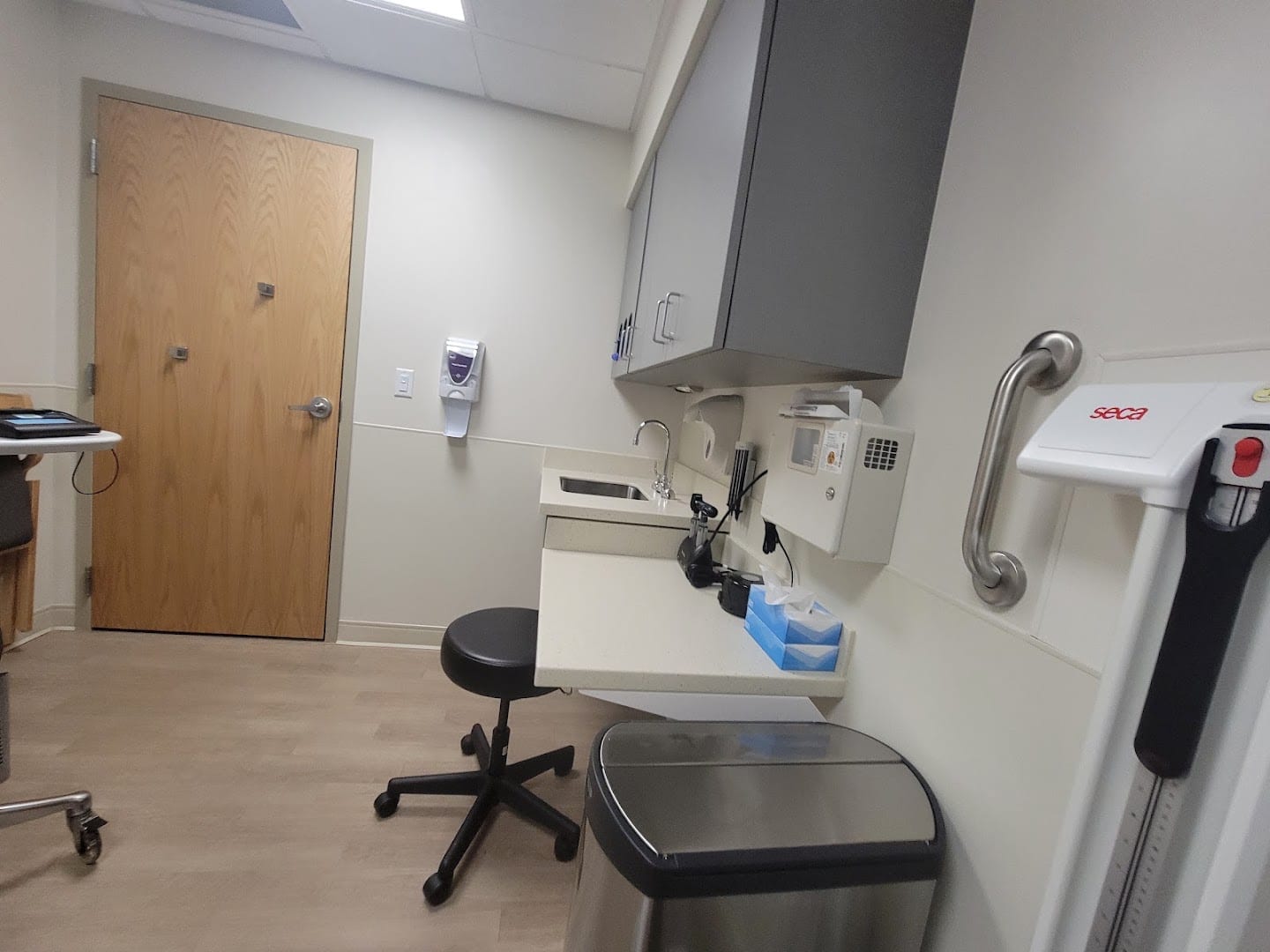 Bronson QuickCare Plus - Columbia Ave. (A Bronson Battle Creek Hospital facility), photo 3
