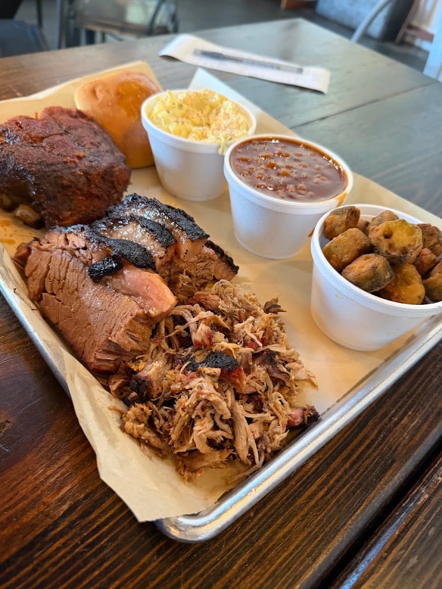 The Smokin' Pig of Pendleton, photo 4