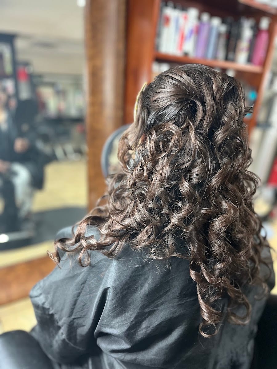 Zairas Beauty Salon